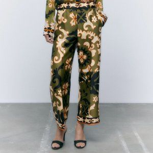 NWT ZARA PRINTED HIGH RISE PANTS